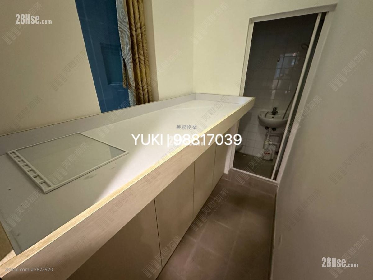 The Riverpark Rental 4 Bedrooms , 3 Bathrooms 1,262 ft²