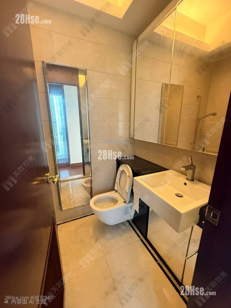 One Silversea Sell 3 Bedrooms 665 ft²