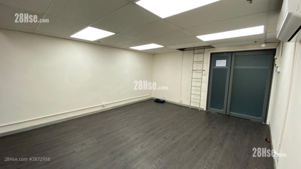 Ricky Centre Rental