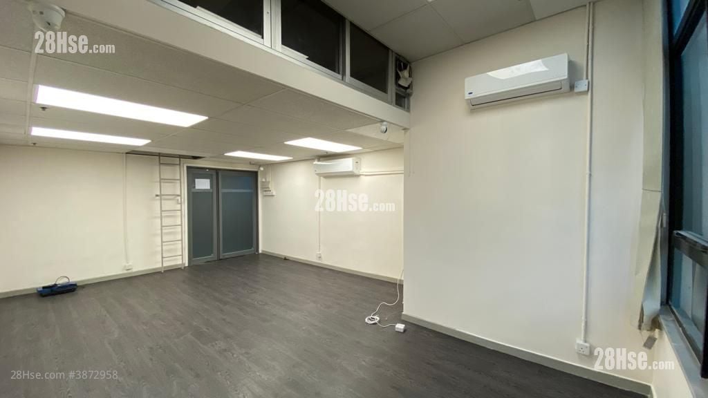 Ricky Centre Rental