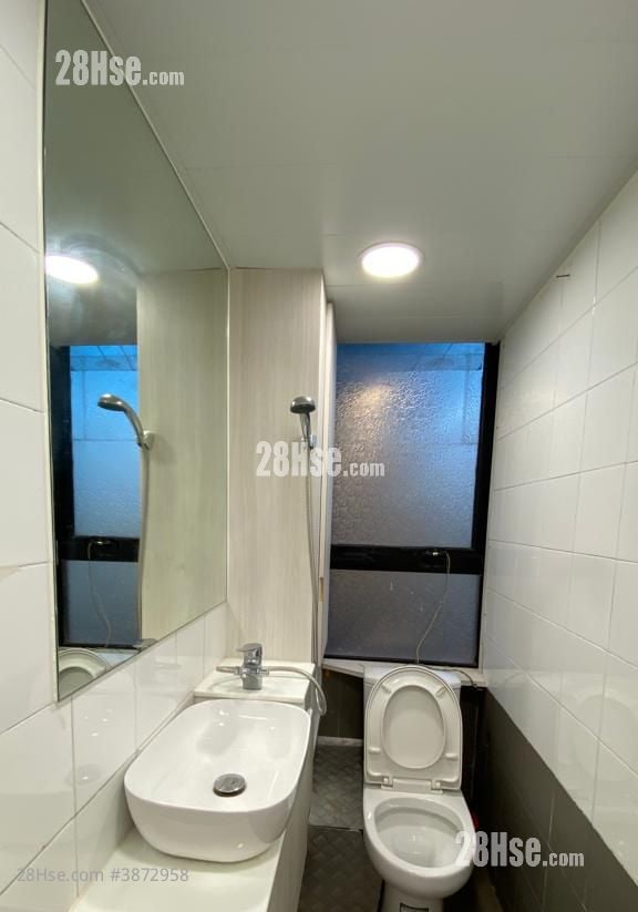 Ricky Centre Rental