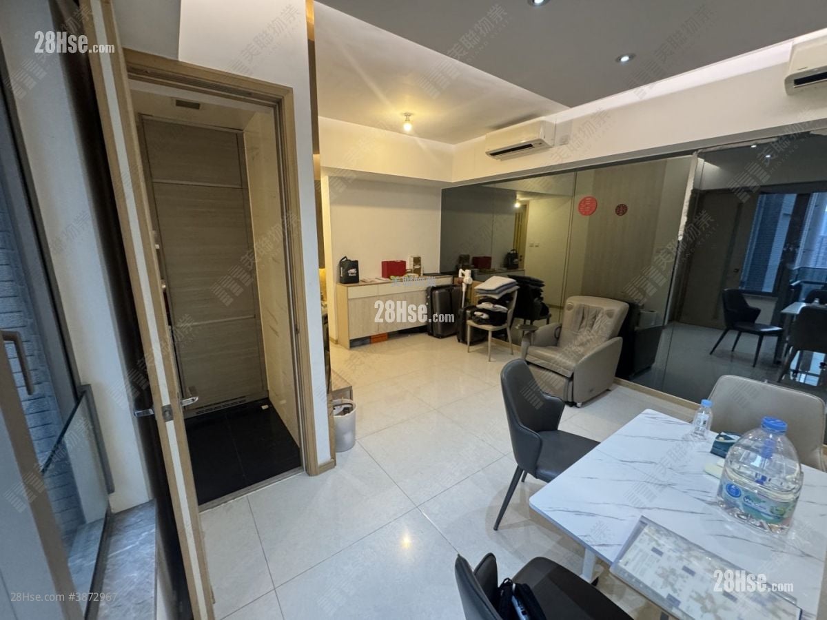 Ocean Pride Sell 3 Bedrooms , 2 Bathrooms 777 ft²