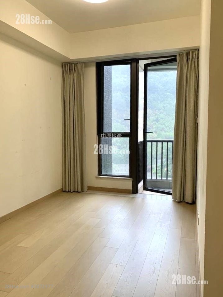 Dragons Range Sell 2 Bedrooms , 1 Bathroom 693 ft²