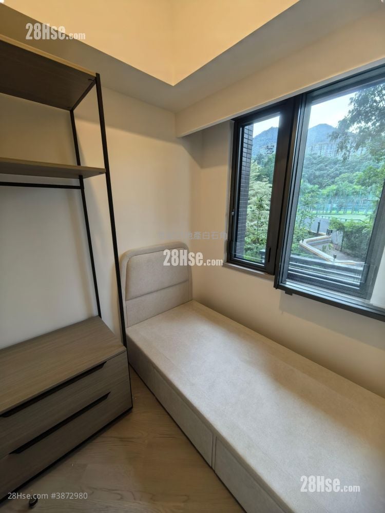 Silicon Hill Rental 2 Bedrooms 418 ft²