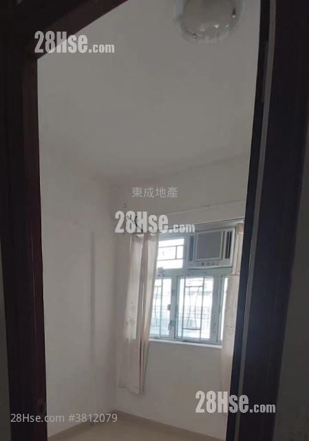 Tung Hoi Building Sell 2 Bedrooms , 1 Bathroom 337 ft²