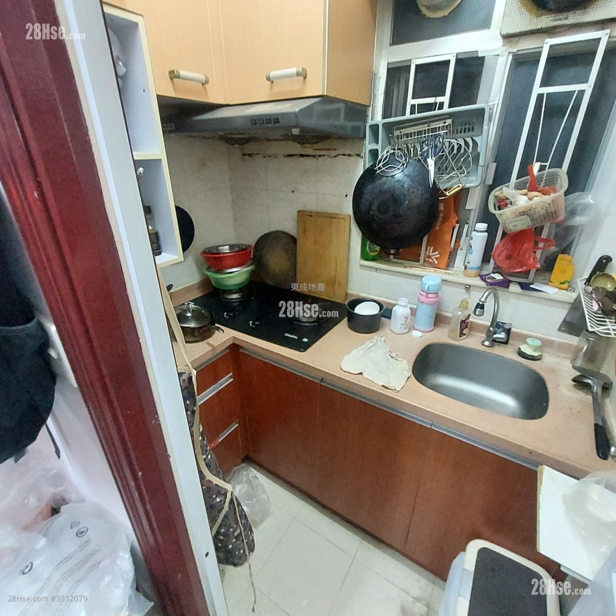 Tung Hoi Building Sell 2 Bedrooms , 1 Bathroom 337 ft²