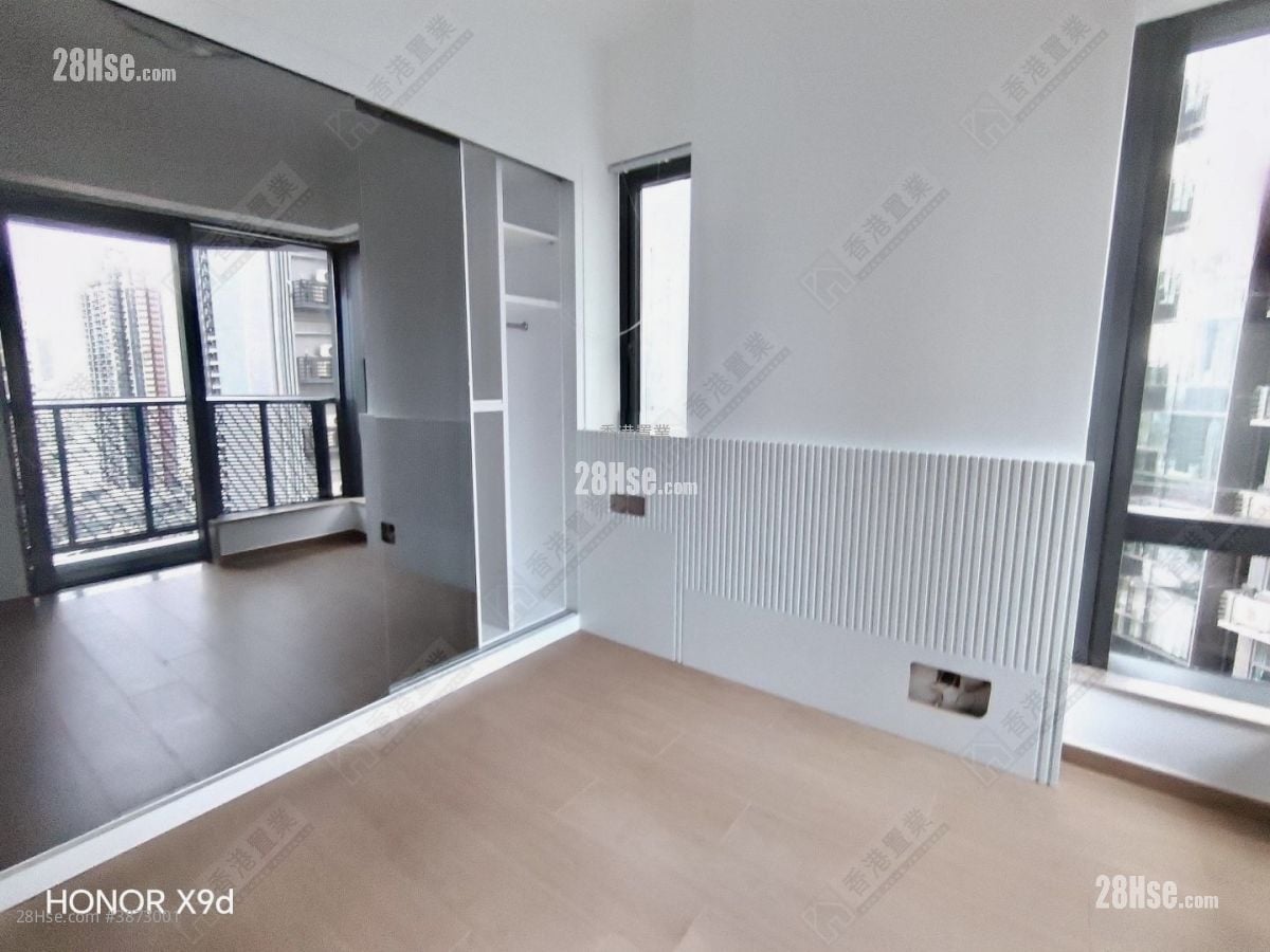 master room: K. Summit Rental 3 Bedrooms , 2 Bathrooms 778 ft²