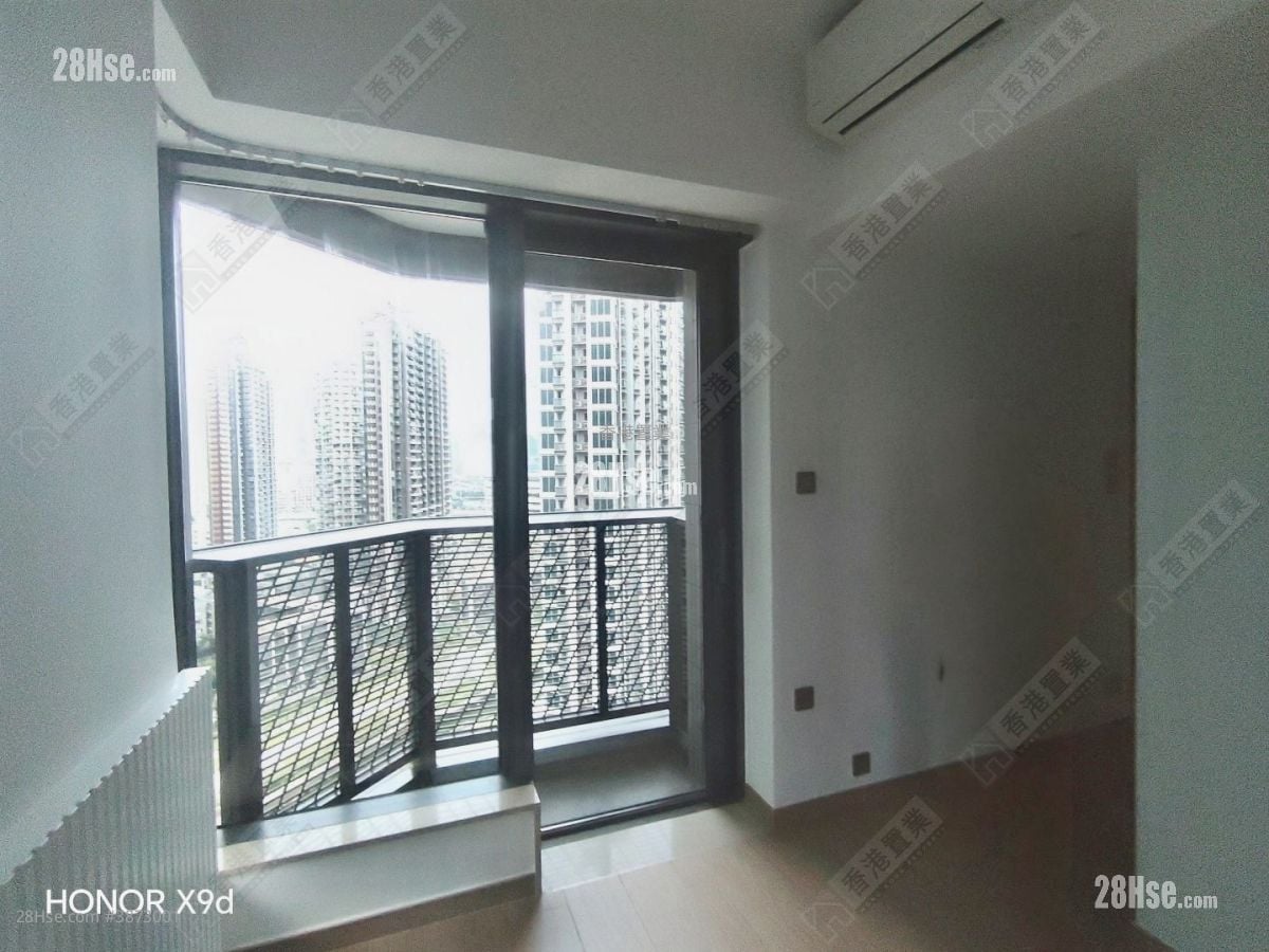 master room: K. Summit Rental 3 Bedrooms , 2 Bathrooms 778 ft²