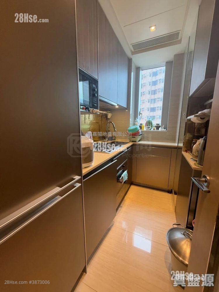 Babington Hill Sell 2 Bedrooms 615 ft²