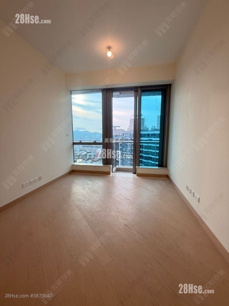 Grand Victoria Rental 277 ft²