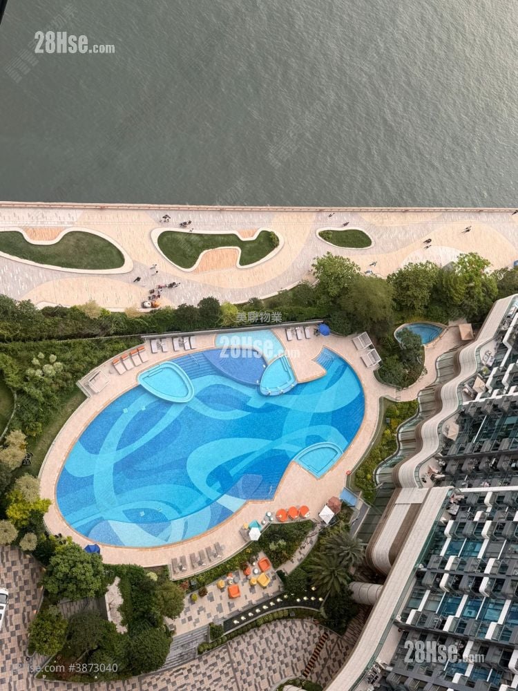 Grand Victoria Rental 277 ft²