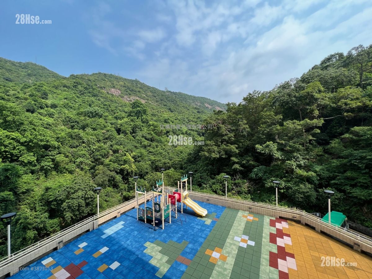 龙华花园 售盘 4 房 , 3 浴室 962 平方尺