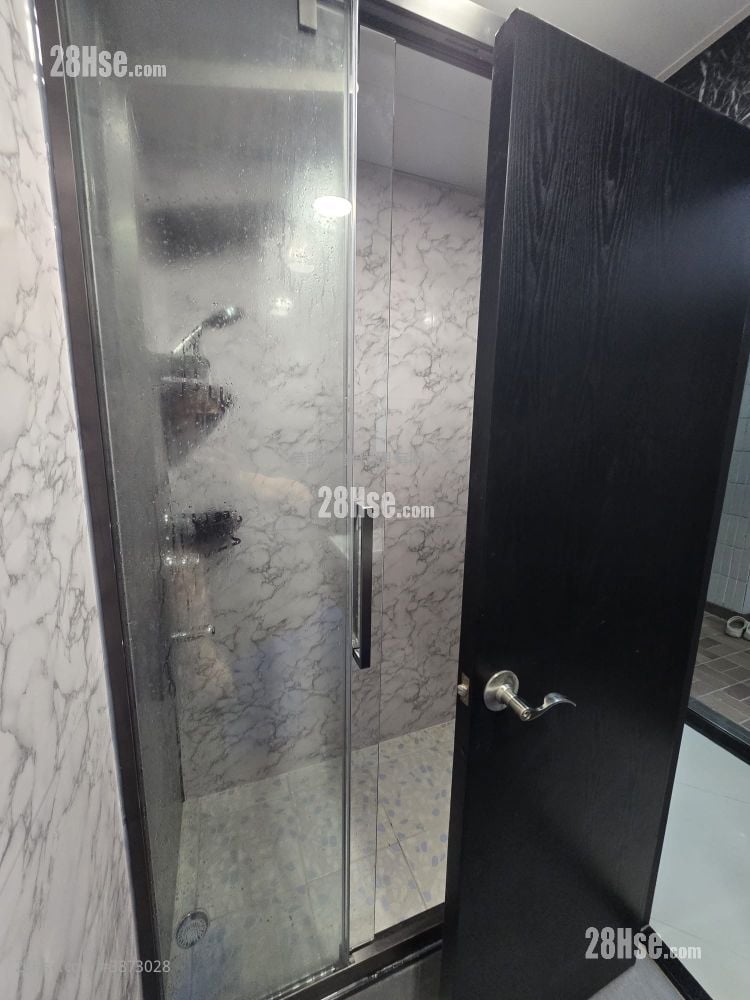 Ying Ming Court Rental 2 Bedrooms , 1 Bathroom 391 ft²