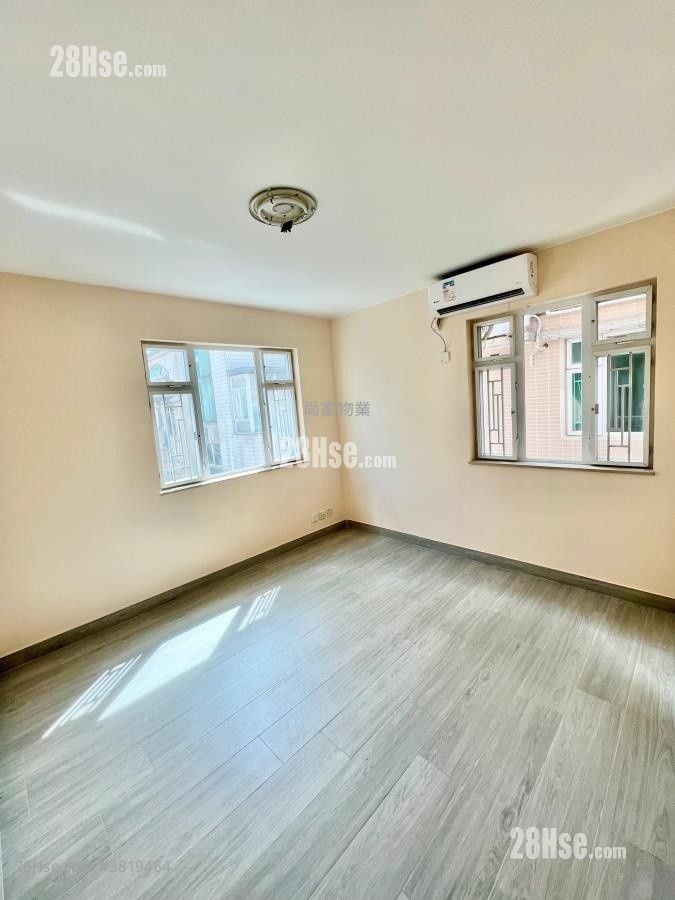 Villa Oasis Sell 3 Bedrooms , 1 Bathroom 680 ft²