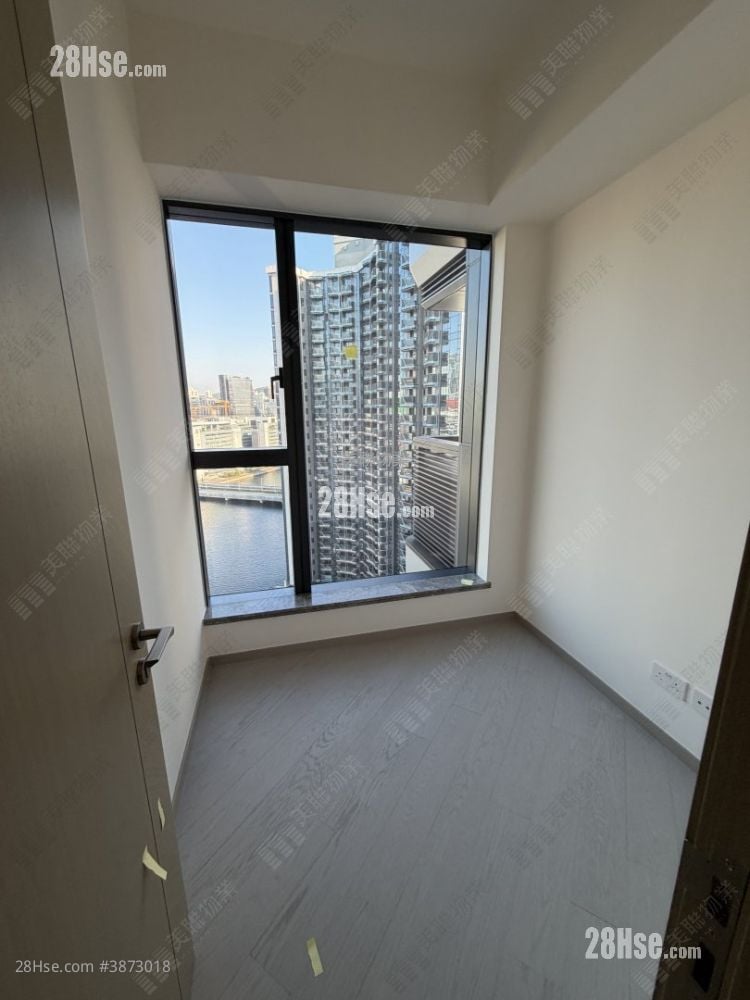 Twin Victoria Rental 437 ft²