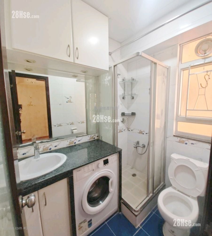 East Asia Gardens Sell 2 Bedrooms , 1 Bathroom 452 ft²
