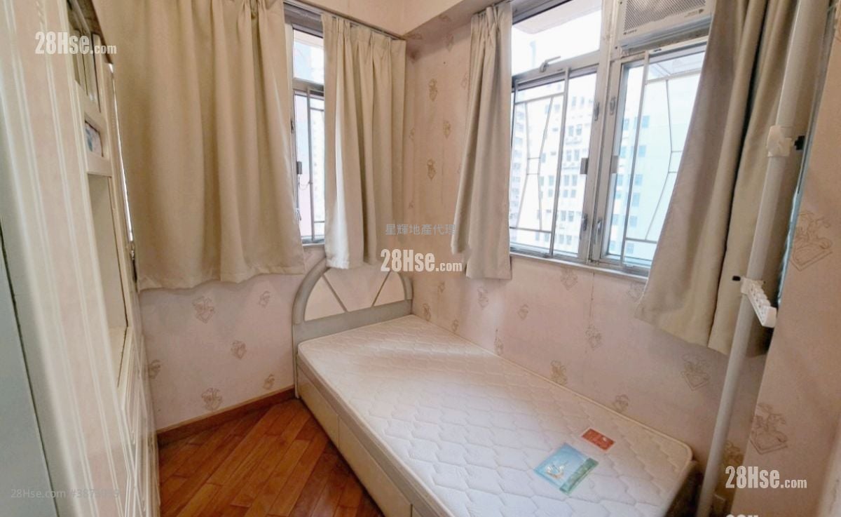 East Asia Gardens Sell 2 Bedrooms , 1 Bathroom 452 ft²