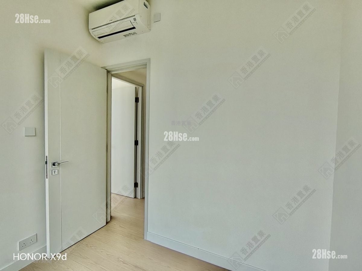 bedroom 2: Monaco Rental 3 Bedrooms , 2 Bathrooms 961 ft²