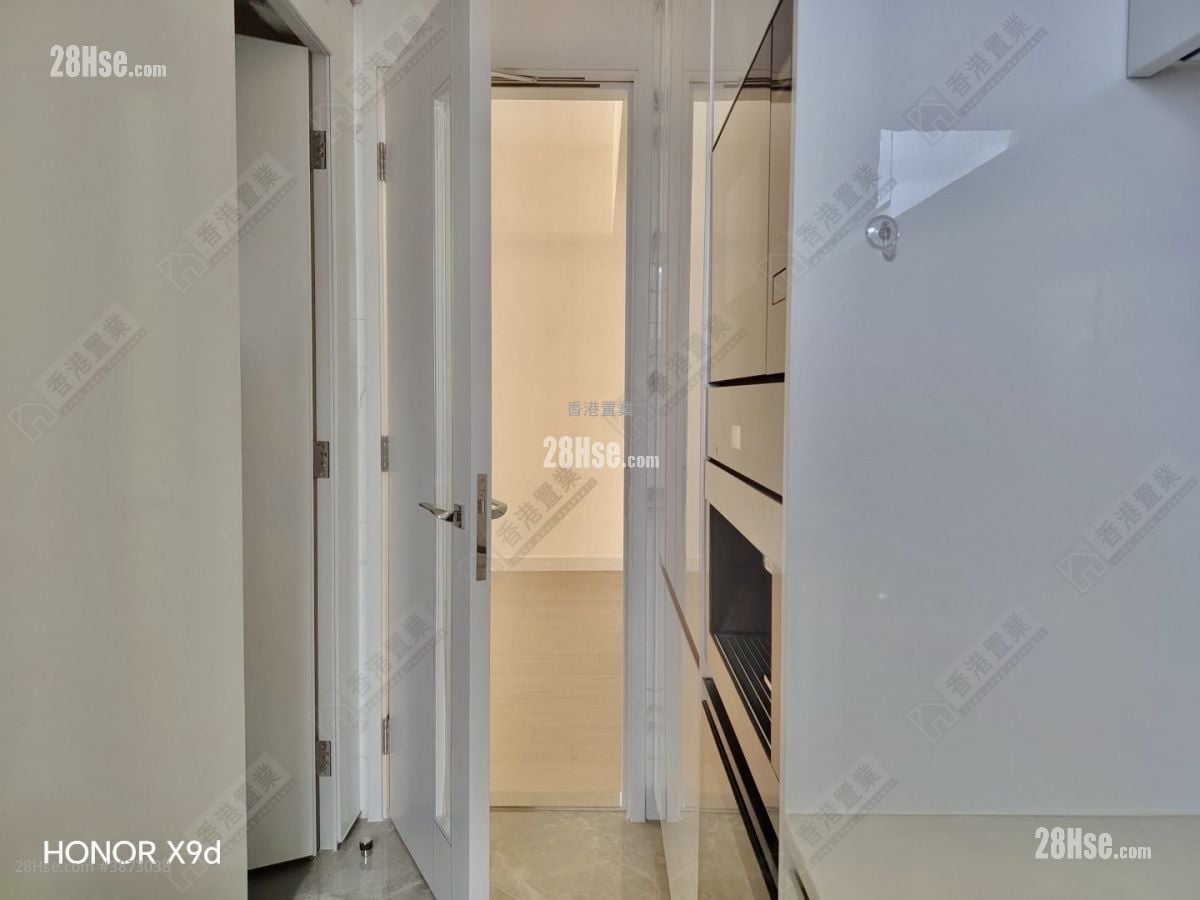 kitchen: Monaco Rental 3 Bedrooms , 2 Bathrooms 961 ft²