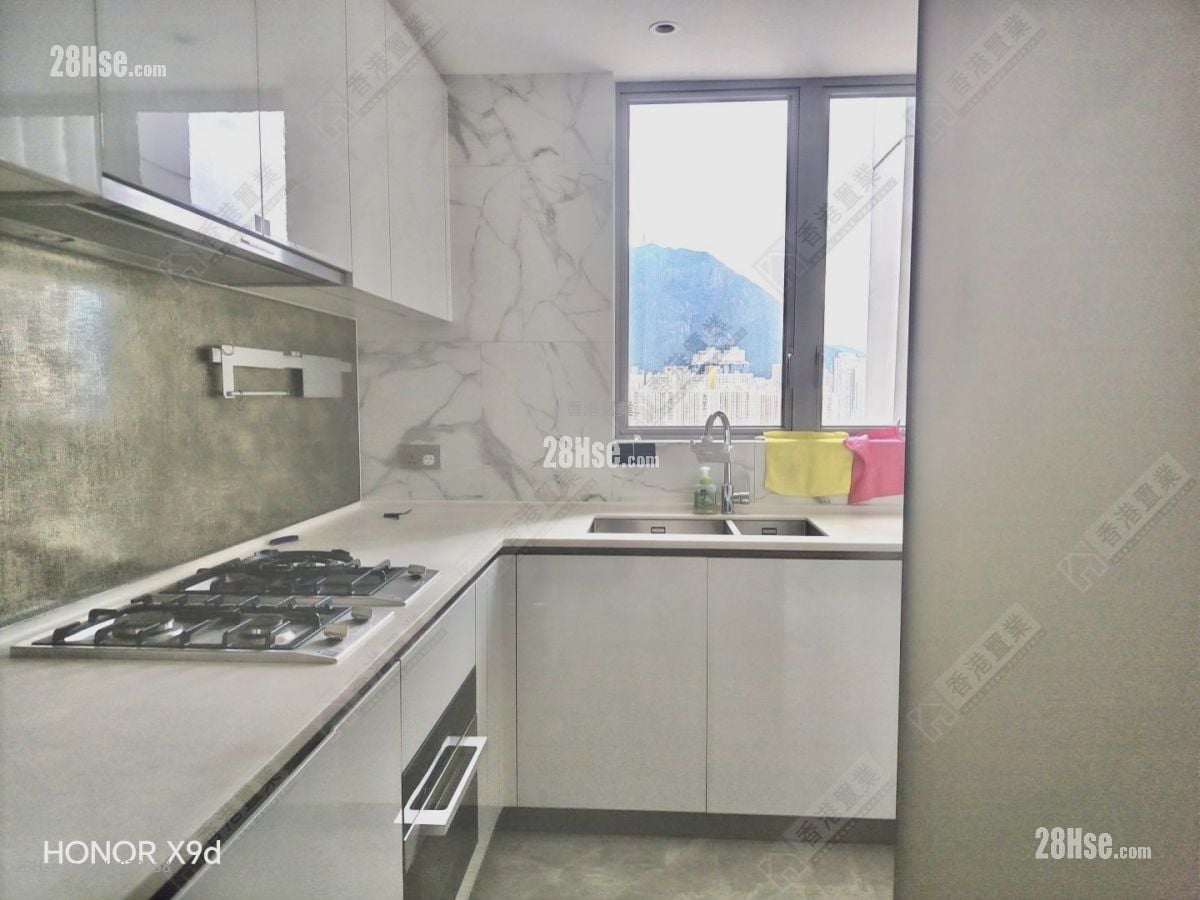 kitchen: Monaco Rental 3 Bedrooms , 2 Bathrooms 961 ft²