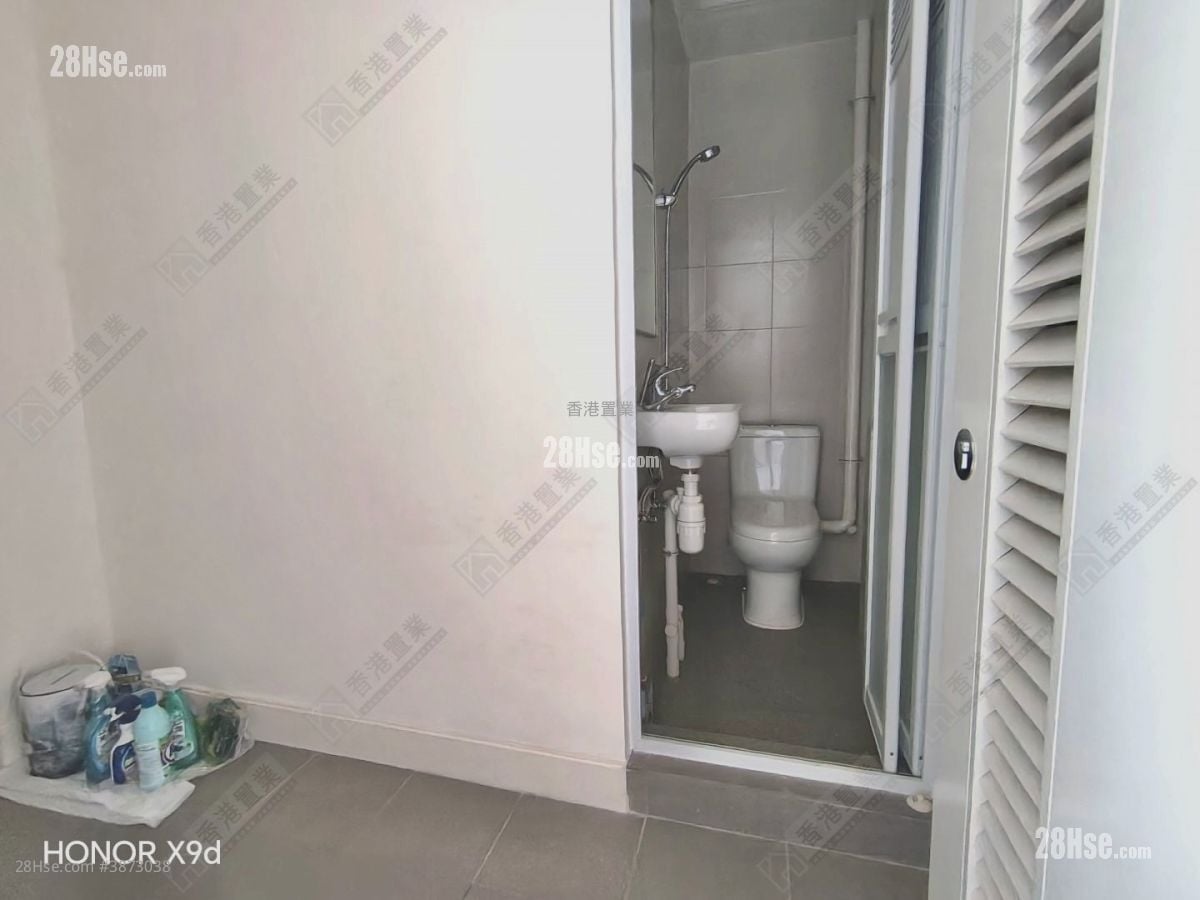 servant’s room: Monaco Rental 3 Bedrooms , 2 Bathrooms 961 ft²