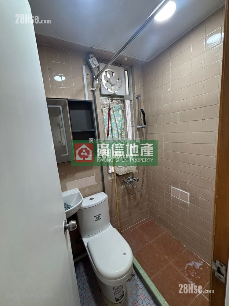 丽华大厦 售盘 2 房 , 1 浴室 293 平方尺