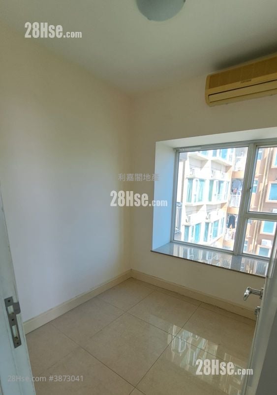 Central Park Towers Rental 2 Bedrooms , 1 Bathroom 502 ft²