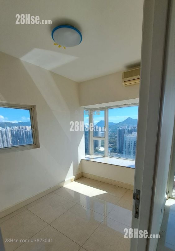 Central Park Towers Rental 2 Bedrooms , 1 Bathroom 502 ft²
