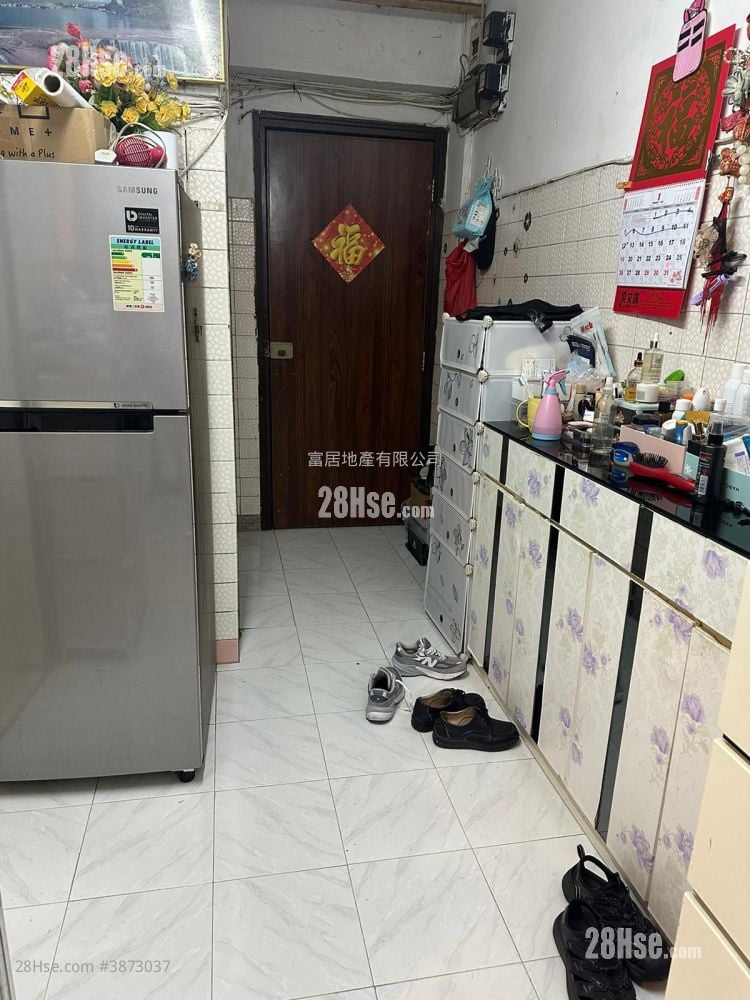 Wing Lung Building Rental 2 Bedrooms , 1 Bathroom 360 ft²