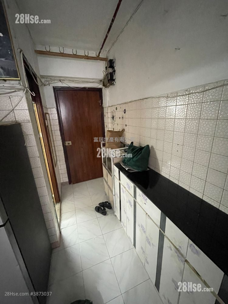Wing Lung Building Rental 2 Bedrooms , 1 Bathroom 360 ft²