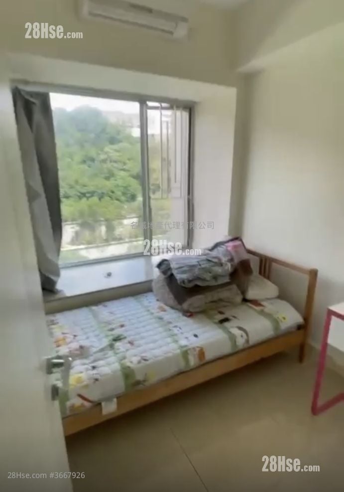 Festival City Rental 4 Bedrooms , 2 Bathrooms 958 ft²