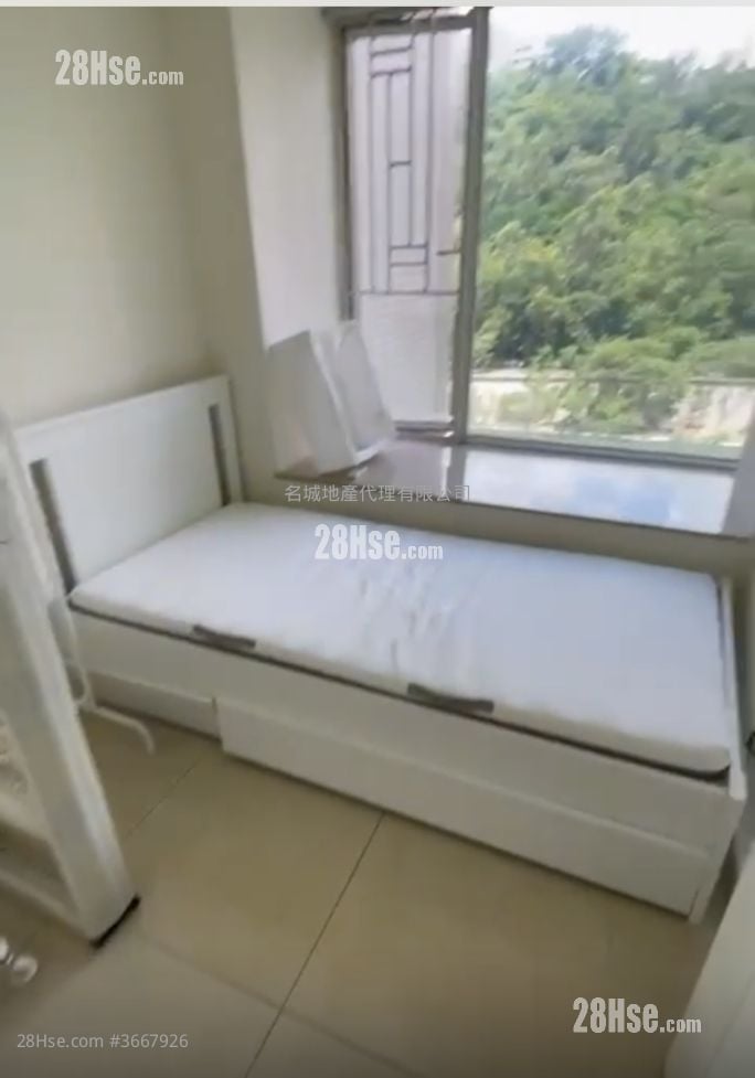 Festival City Rental 4 Bedrooms , 2 Bathrooms 958 ft²