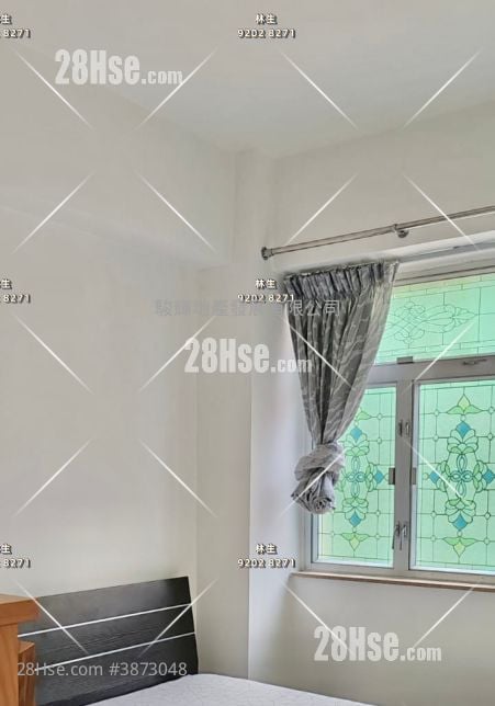 Yiu Pont House Sell 2 Bedrooms , 1 Bathroom 419 ft²