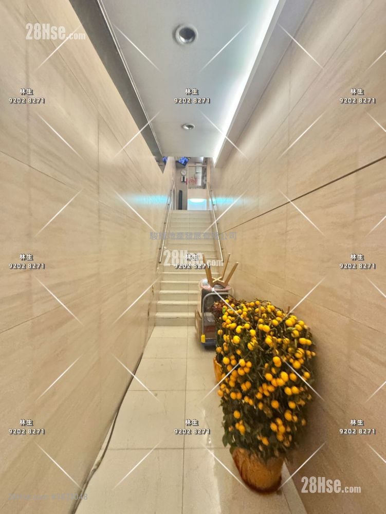 Yiu Pont House Sell 2 Bedrooms , 1 Bathroom 419 ft²