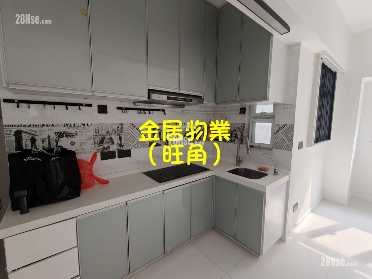 Lung Fai House Sell 2 Bedrooms , 1 Bathroom 468 ft²