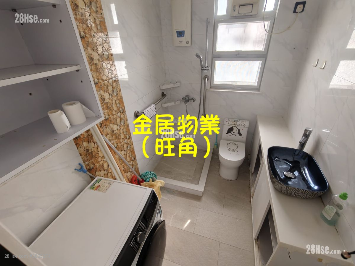 Lung Fai House Sell 2 Bedrooms , 1 Bathroom 468 ft²