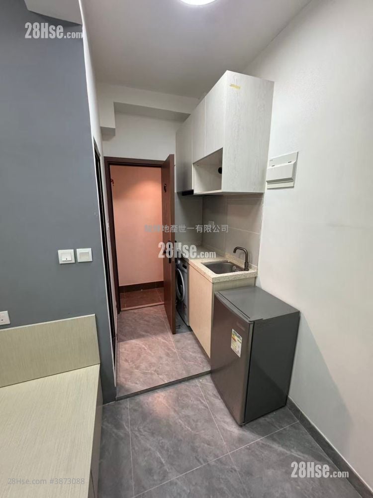 Man Wah Building Rental Studio , 1 Bathroom 180 ft²