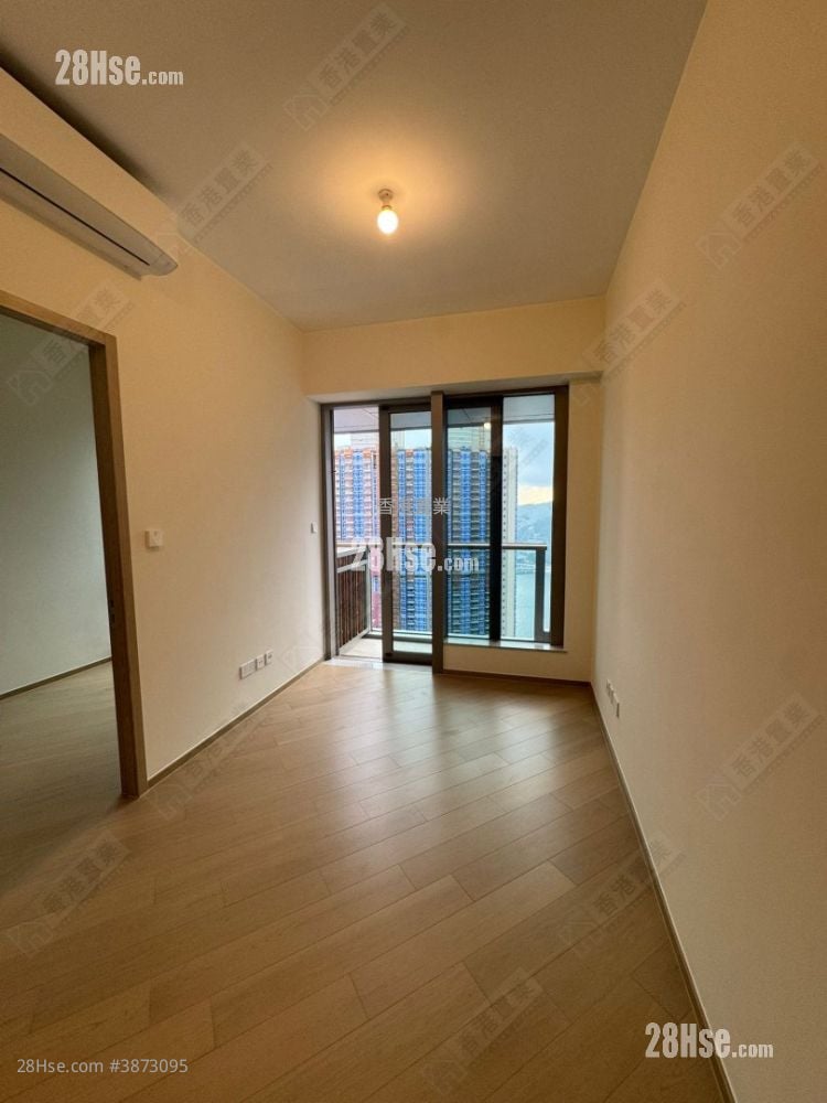Villa Garda I Sell 1 Bedroom 329 ft²