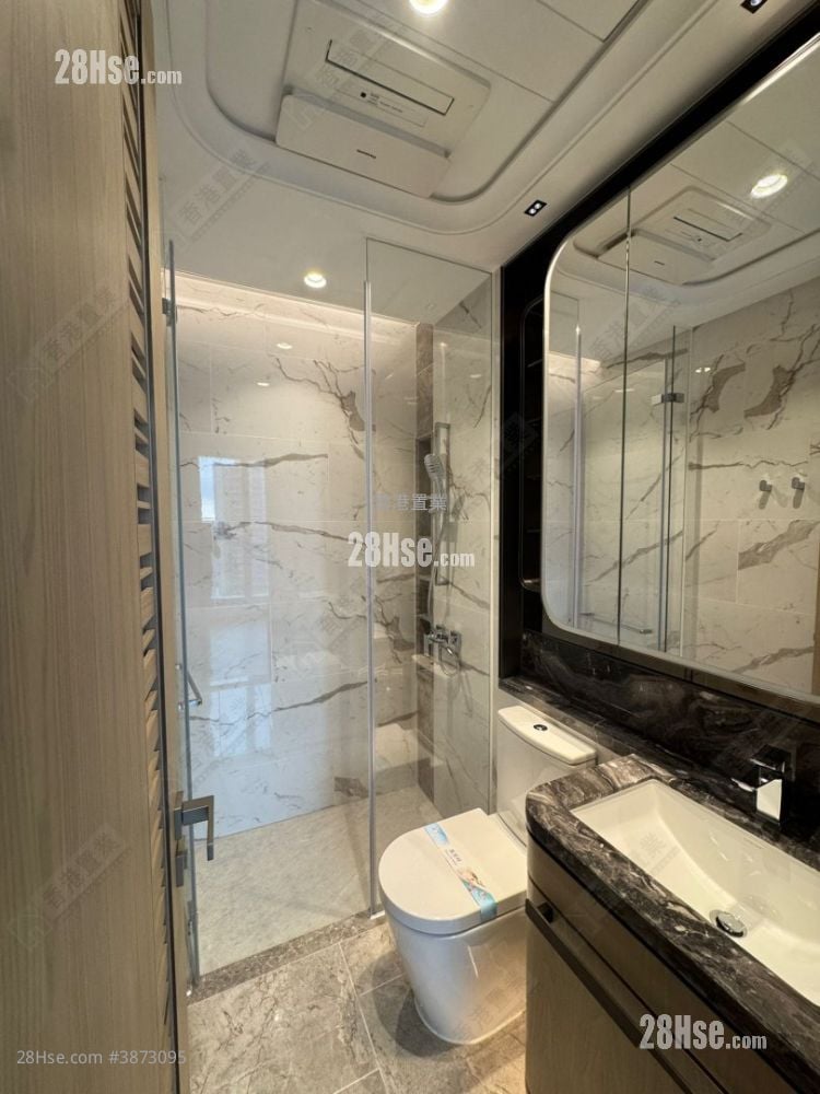 Villa Garda I Sell 1 Bedroom 329 ft²