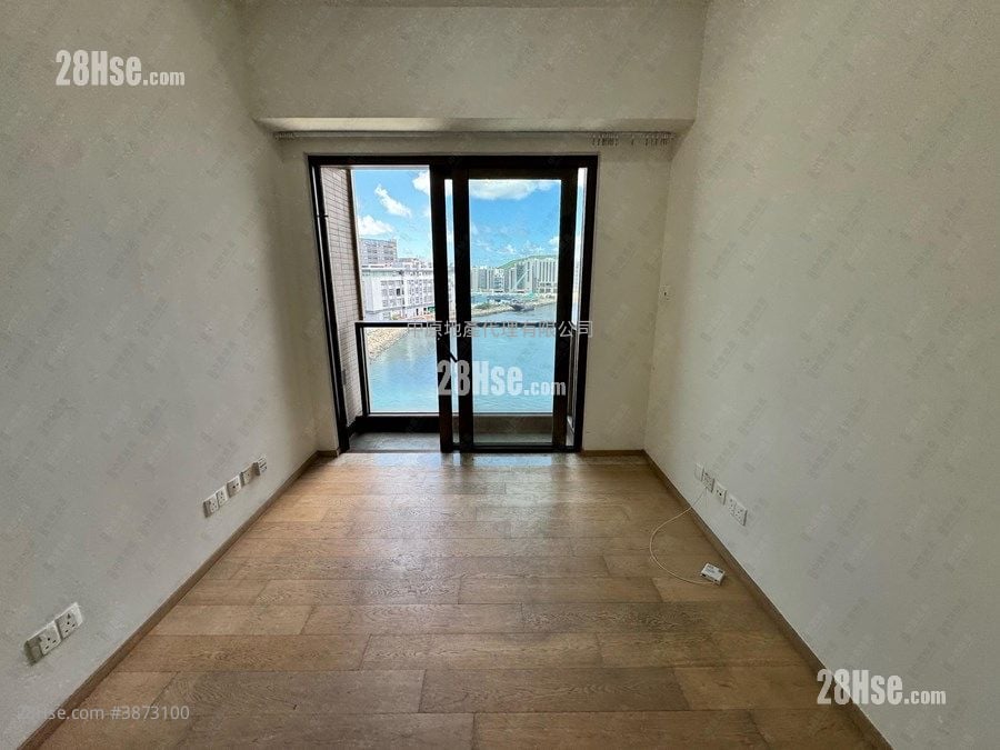 Sea To Sky Sell 2 Bedrooms , 1 Bathroom 466 ft²