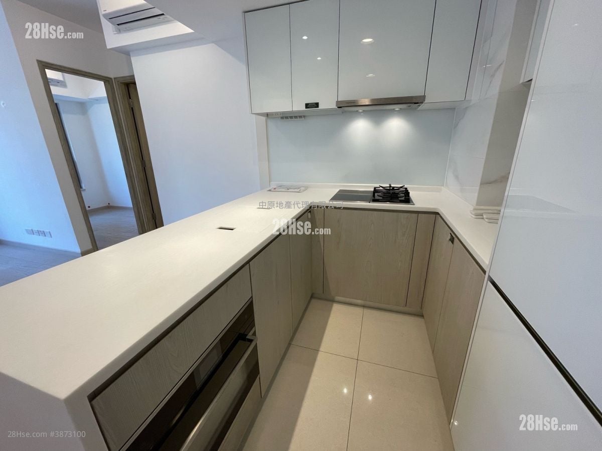 Sea To Sky Sell 2 Bedrooms , 1 Bathroom 466 ft²