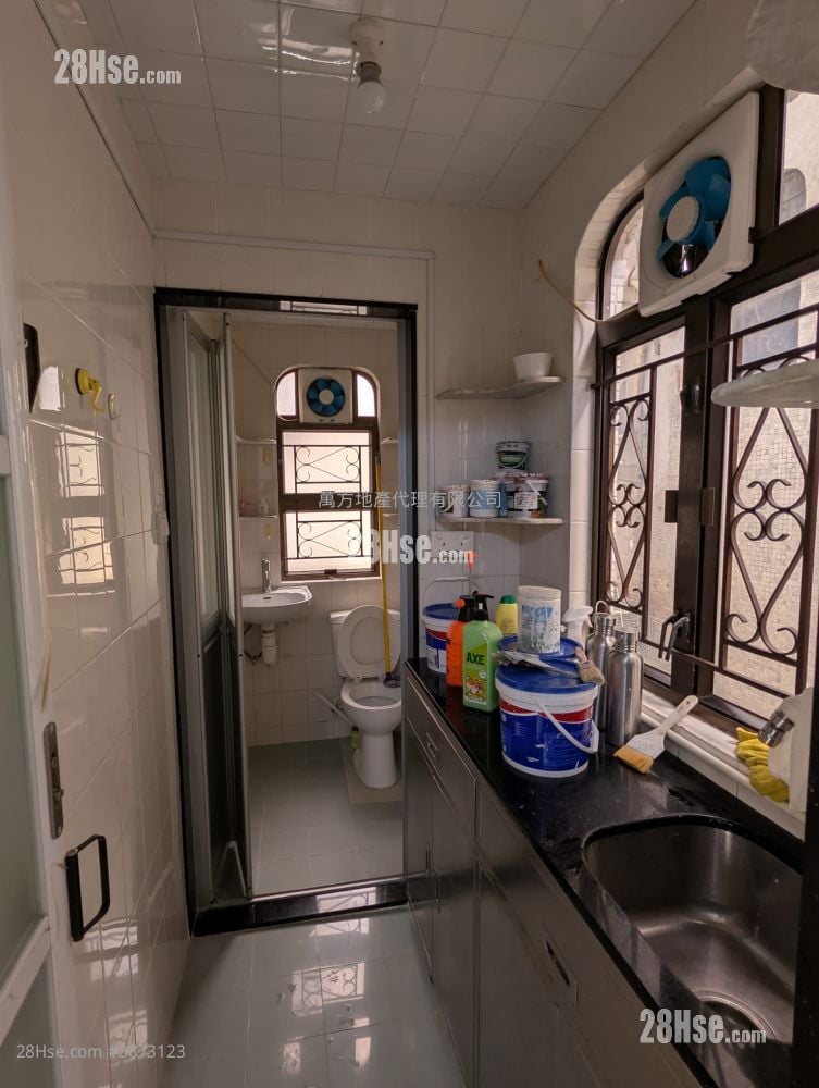 Village Sell 1 Bedroom , 1 Bathroom 250 ft²