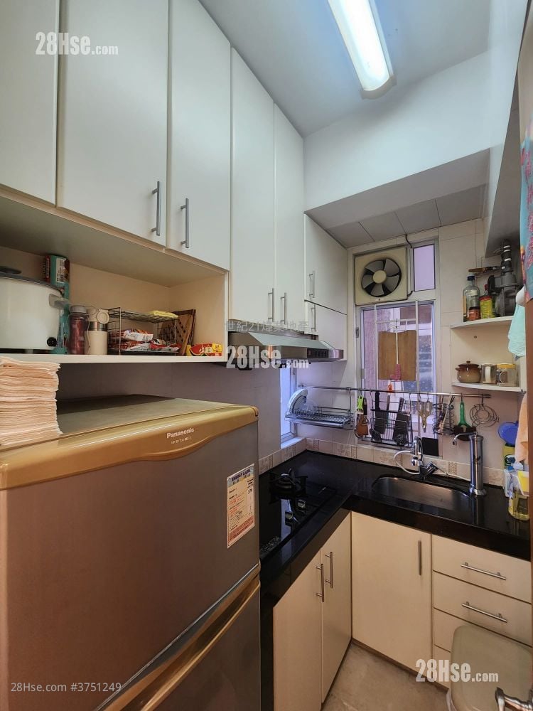 Tai Po Centre Rental 2 Bedrooms , 1 Bathroom 409 ft²