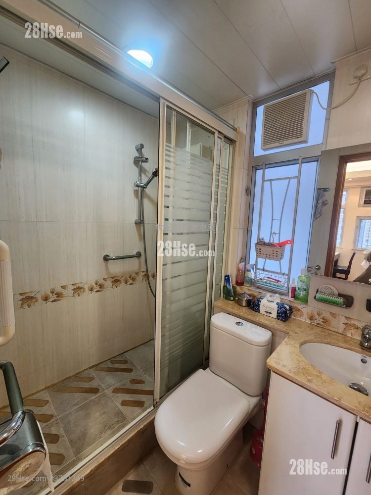 Tai Po Centre Rental 2 Bedrooms , 1 Bathroom 409 ft²