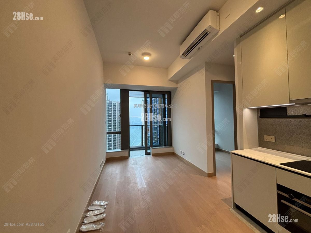 Grand Seasons Rental 2 Bedrooms , 1 Bathroom 443 ft²