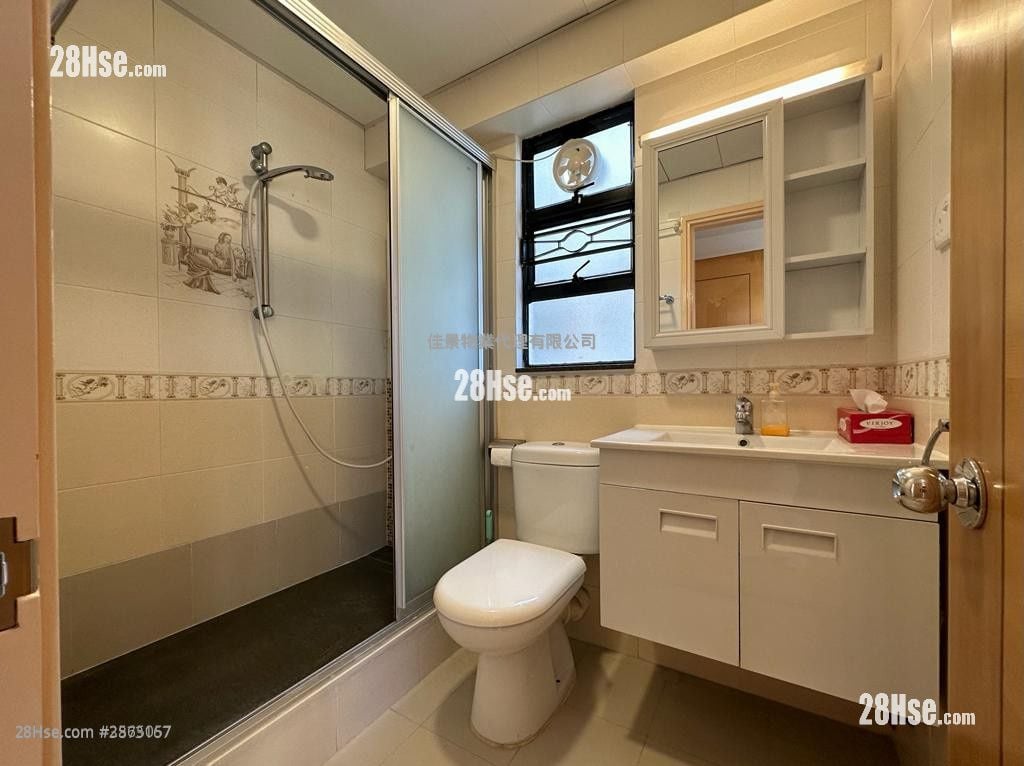 Kennedy Town Centre Rental 3 Bedrooms , 2 Bathrooms 615 ft²