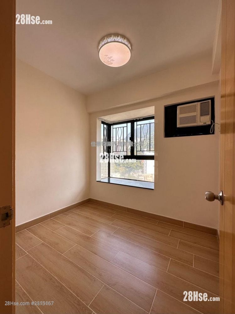 Kennedy Town Centre Rental 3 Bedrooms , 2 Bathrooms 615 ft²