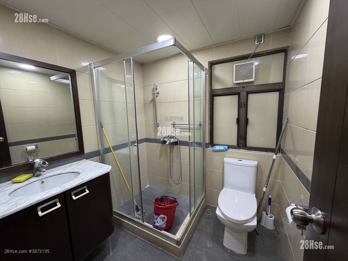 Maple Gardens Rental 4 Bedrooms , 4 Bathrooms 1,651 ft²