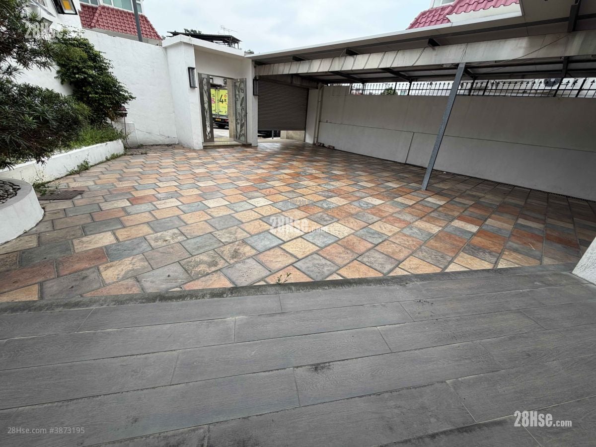 Maple Gardens Rental 4 Bedrooms , 4 Bathrooms 1,651 ft²