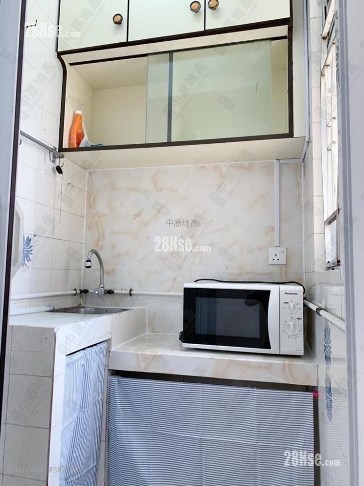 Lai Bo Building Sell 1 Bedroom 248 ft²
